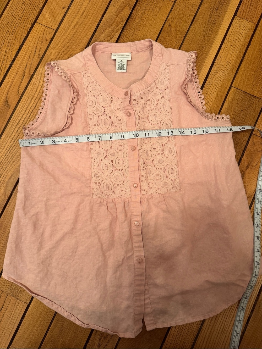 Liz Claiborne Light Pink Eyelet-Front Sleeveless Blouse - Picture 3 of 5